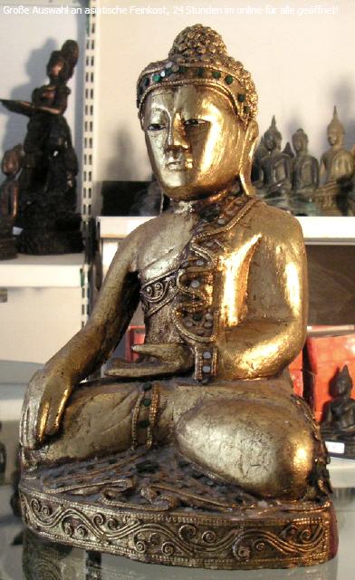 Thai Buddha-Statue aus Holz